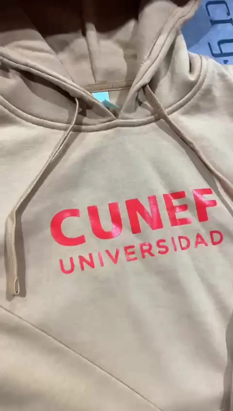 Sudadera universitaria CUNEF personalizada por Kronix