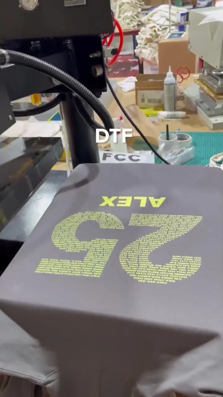 Detalle de producción y aplicación en el taller Kronix