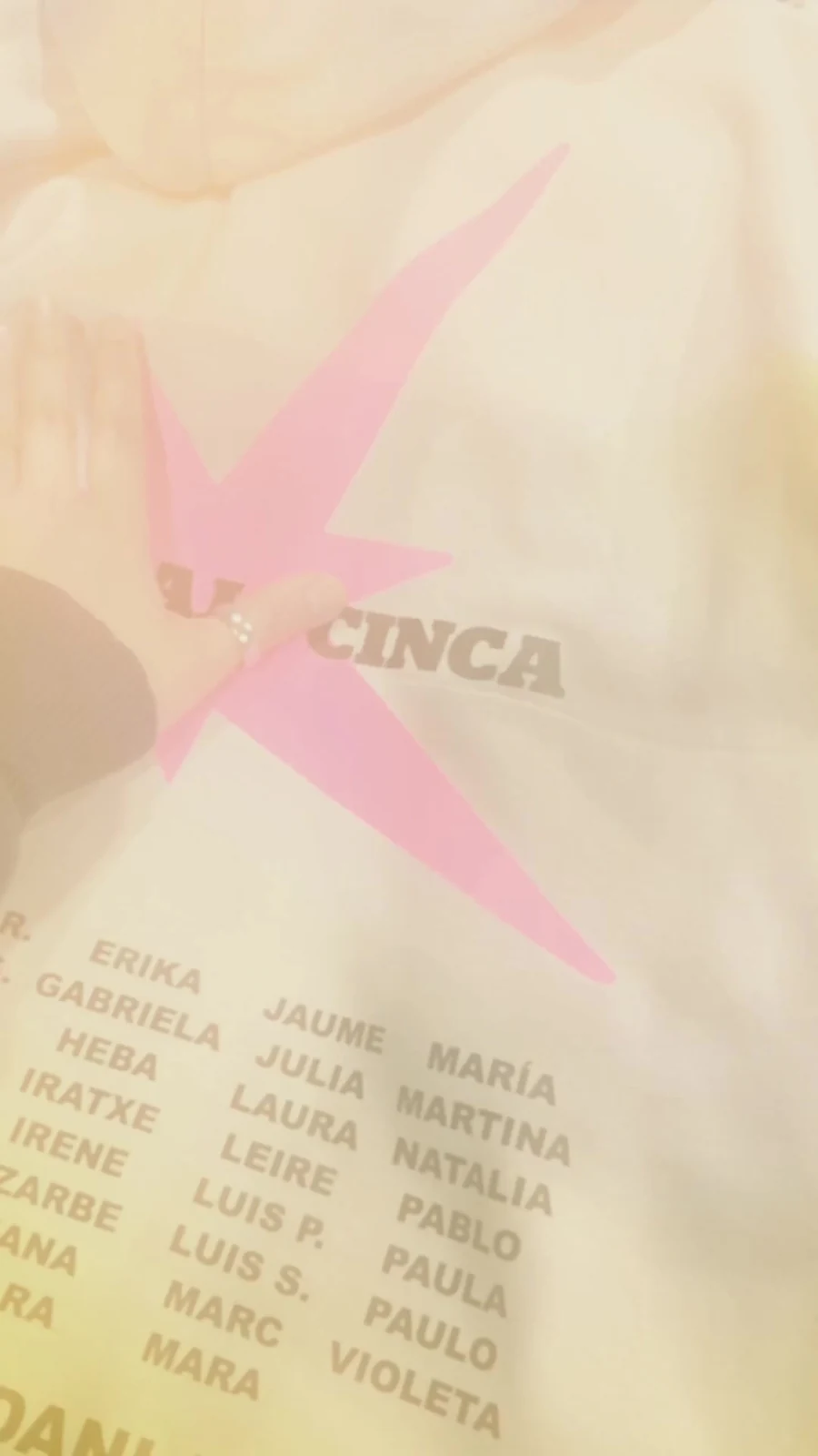 Detalle real de una personalización para colegio